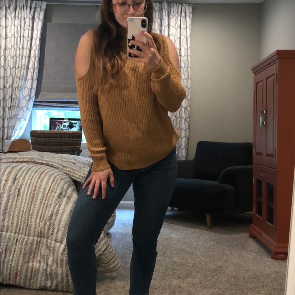 ★ ★ ★ cold shoulder sweater
